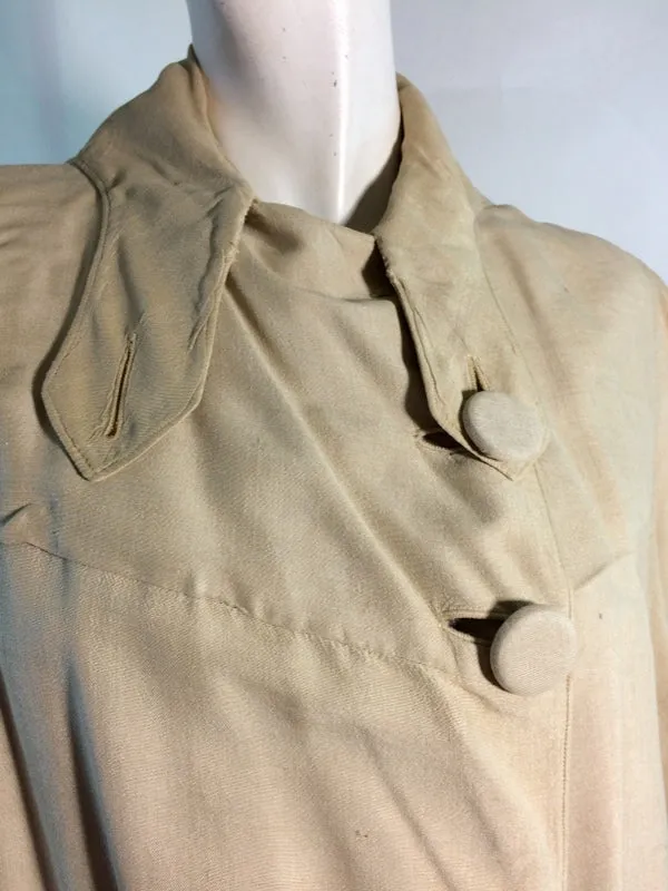 Ivory Linen Button Trimmed Car Coat circa Early 1900s