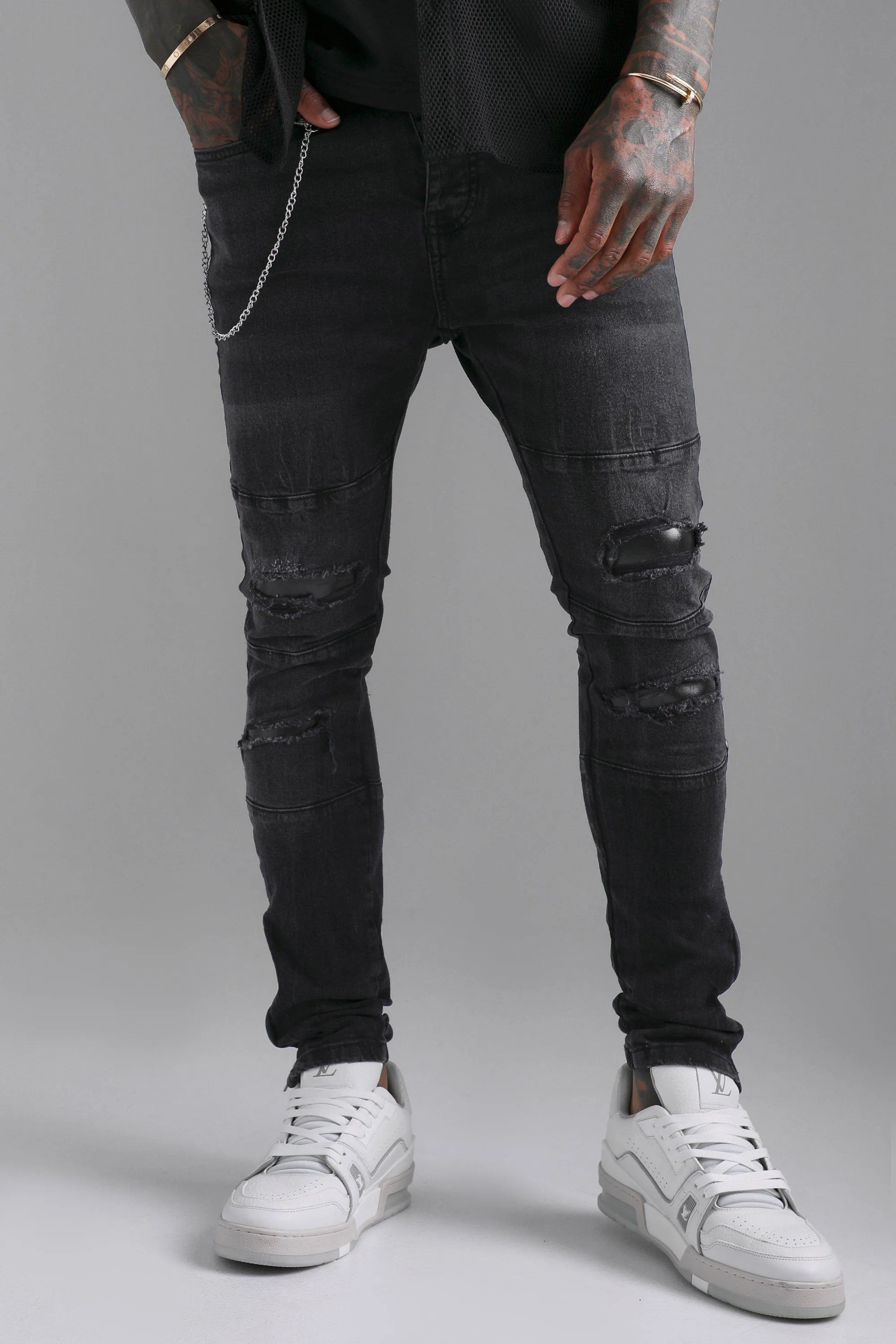 Skinny Stretch Ripped Jeans With Chain